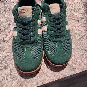 Steve Madden Green Athletic Shoes